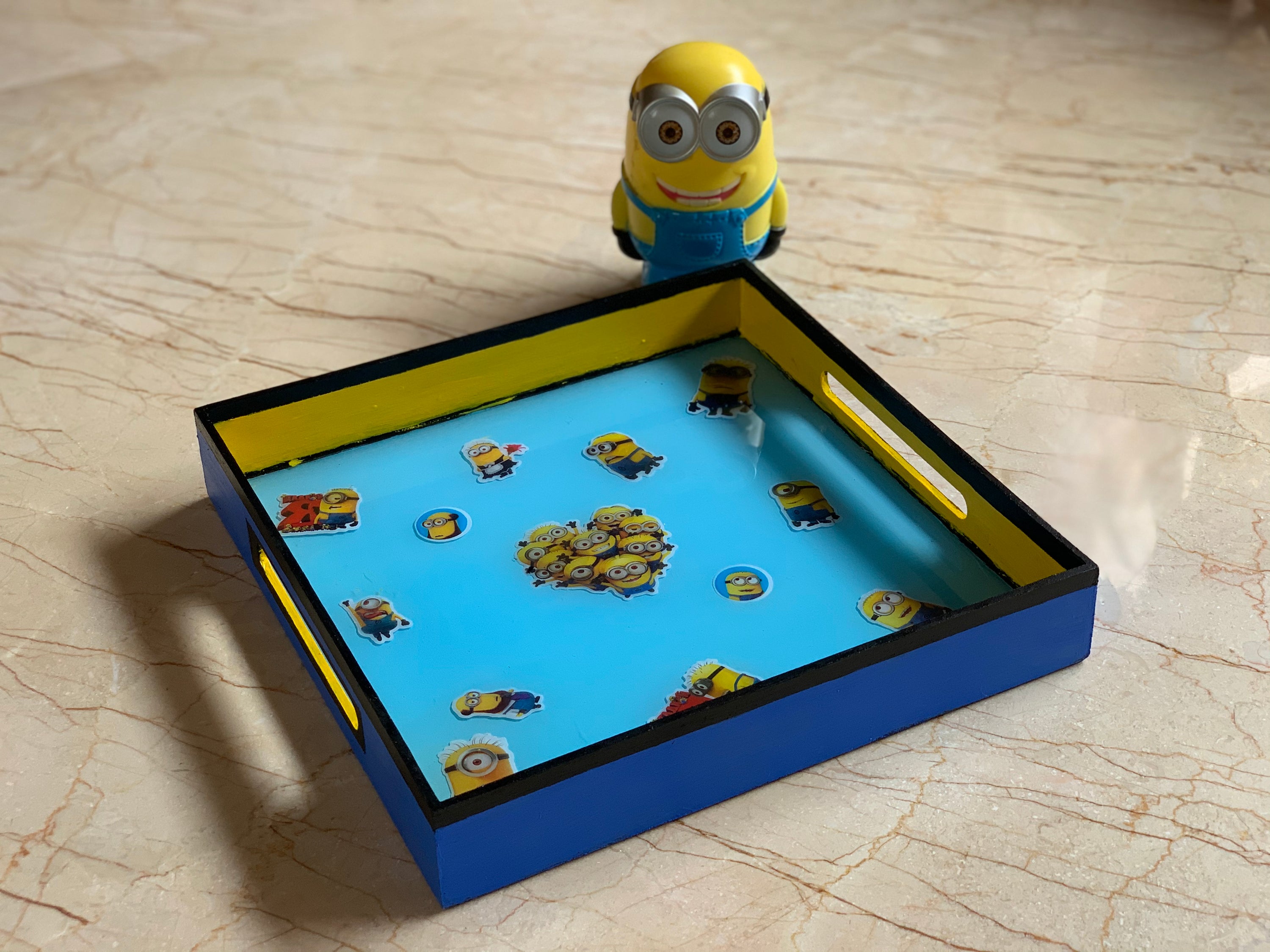 Minions tray