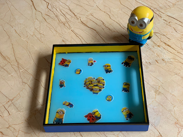 Minions tray