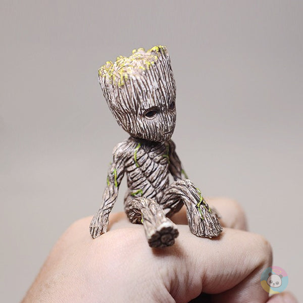 Groot Figurine